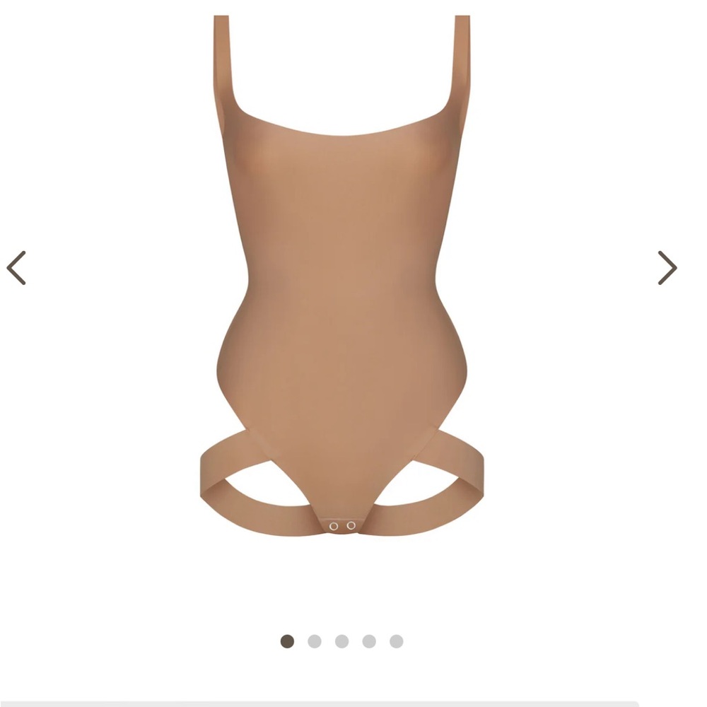 NWT !!!! Skims Lifting Shapewear